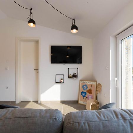 Apartment Eros Šišan Dış mekan fotoğraf