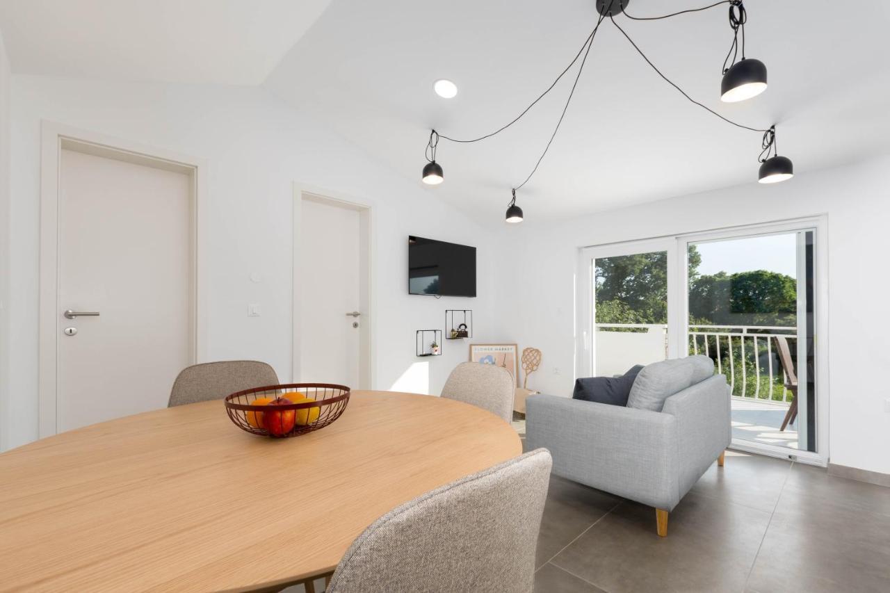 Apartment Eros Šišan Dış mekan fotoğraf